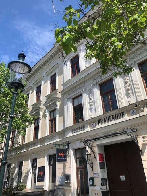 Paraderma Apartment Im Zentrum Baden Bei Wien Exterior foto